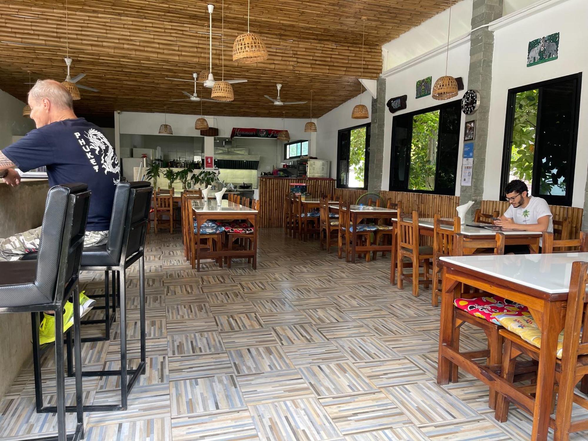 Lotus Bleu Resort & Restaurant Rawai エクステリア 写真